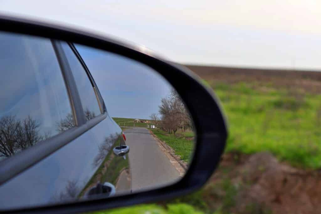 Info Shymkent - Looking in the mirror on the road trip during spring in Kazakhstan