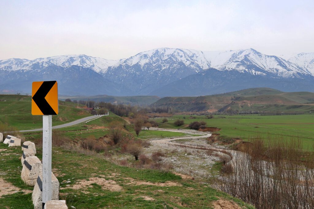 Info Shymkent - River Uluchur with Sairam-Ugam Mountain Range in spring time