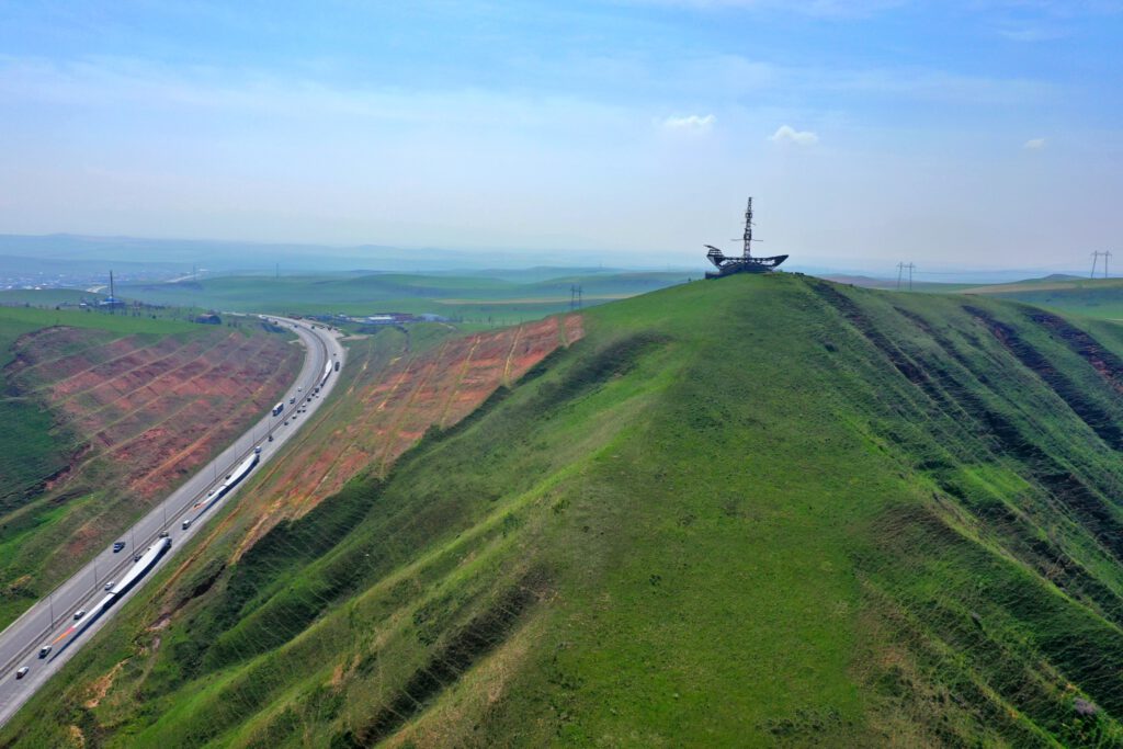 Info Shymkent - Noah's Ark monument next to the Tashkent-Shymkent motorway