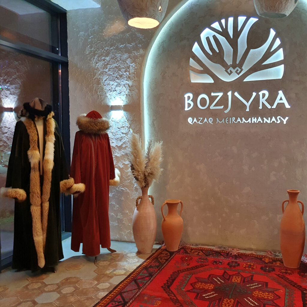 Info Shymkent - Entrance of Bozjyra Restaurant in Shymkent